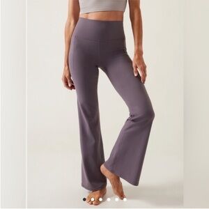 Athleta Salutation Stash High Rise Flare Pant in Dusk Violet Medium